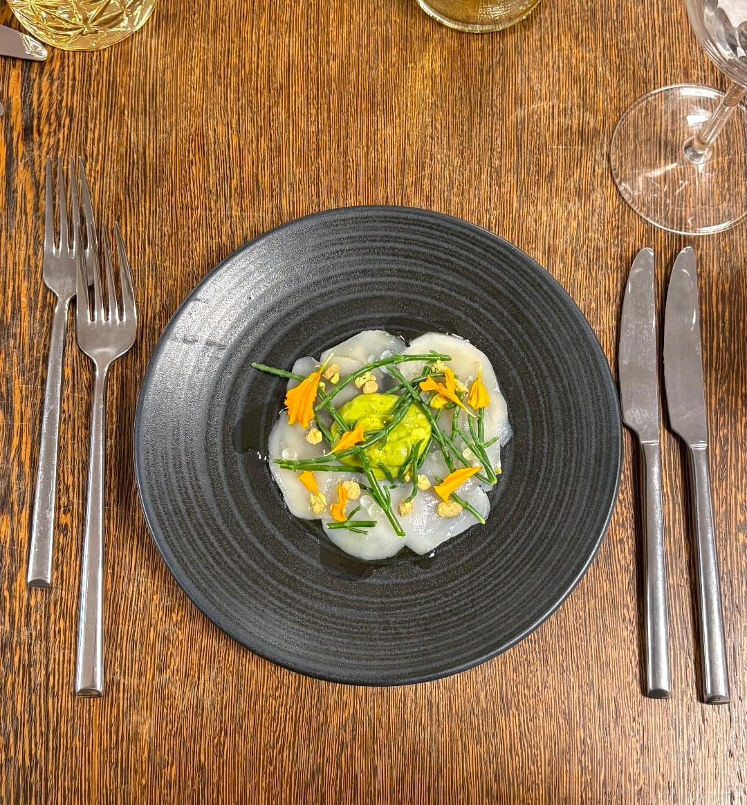 Scallop carpaccio with yuzu, samphire & avocado